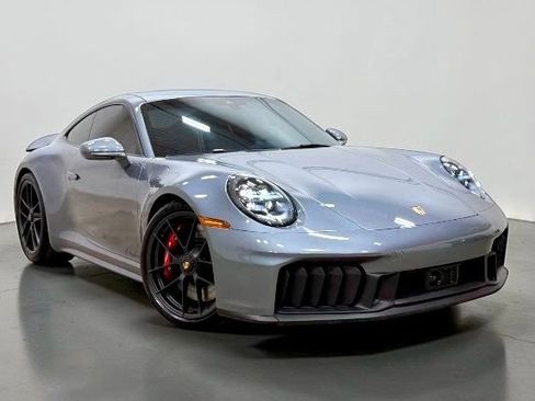 Used 2025 Porsche 911 Carrera 4 GTS image 9