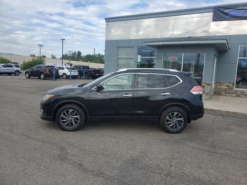 Used 2016 Nissan Rogue SL AWD/4WD image 2