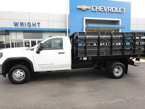 New 2026 GMC Sierra 3500 Pro w/ Convenience Package RWD image 2
