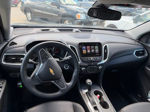 Used 2018 Chevrolet Equinox Premier AWD/4WD image 2
