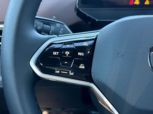 New 2026 Volkswagen ID.4 Pro image 32
