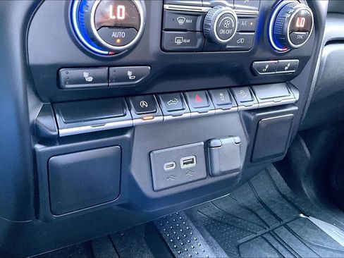 Used 2019 Chevrolet Silverado 1500 LT Trail Boss w/ Convenience Package image 16