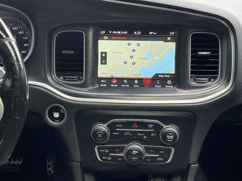 Used 2018 Dodge Charger R/T Scat Pack RWD image 13