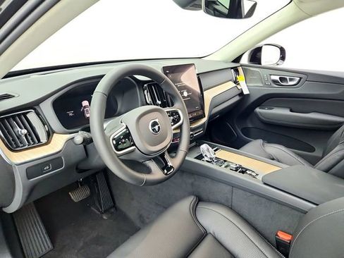 New 2026 Volvo XC60 B5 Ultra w/ Protection Package Premier image 16