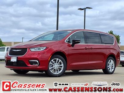 New 2026 Chrysler Pacifica Select