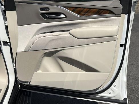 Certified 2024 Cadillac Escalade Sport Platinum AWD/4WD image 14