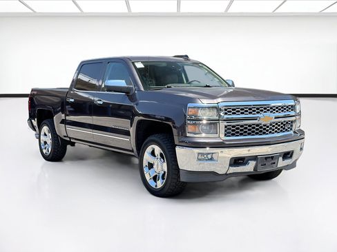 Used 2015 Chevrolet Silverado 1500 LTZ w/ Driver Alert Package AWD/4WD image 3