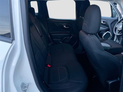 Used 2022 Jeep Renegade Latitude w/ Convenience Group image 26