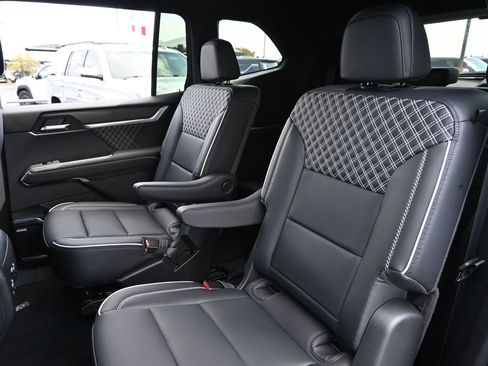New 2026 GMC Acadia Denali w/ Super Cruise Package FWD image 20