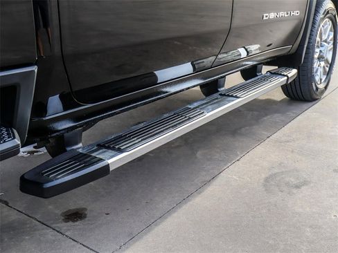 Used 2022 GMC Sierra 2500 Denali w/ Technology Package image 10