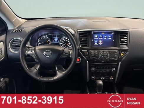 Certified 2020 Nissan Pathfinder SL image 26