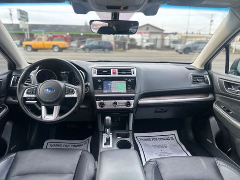 Used 2017 Subaru Outback 3.6R Limited image 9