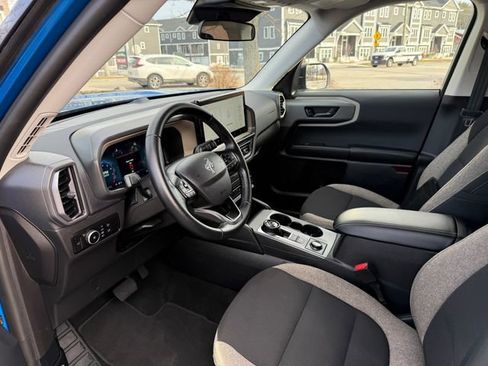 Used 2025 Ford Bronco Sport Big Bend w/ Convenience Package image 3