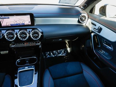New 2024 Mercedes-Benz CLA 250 4MATIC image 16