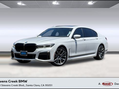 Certified 2022 BMW 750i xDrive w/ Executive Package AWD/4WD image 1