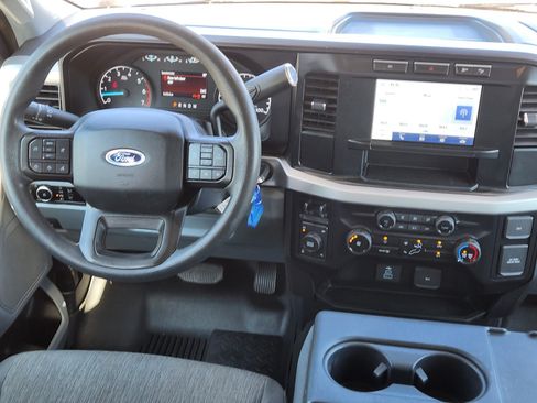 Used 2024 Ford F250 XL w/ STX Appearance Package AWD/4WD image 9