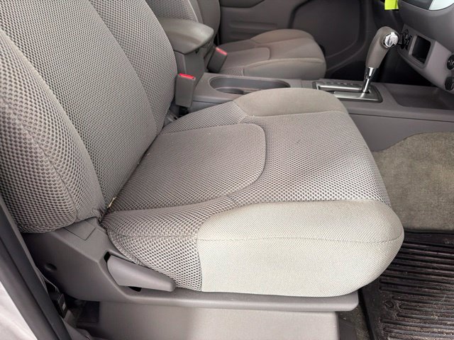 Used 2018 Nissan Frontier SV AWD/4WD image 32