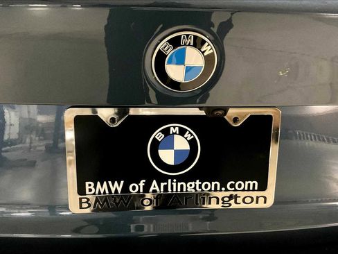 Used 2025 BMW 330i Sedan w/ Premium Package image 15