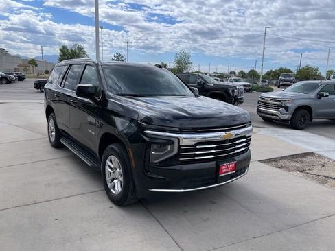 Used 2025 Chevrolet Tahoe LT AWD/4WD image 6