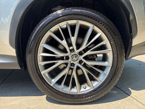 Used 2022 Lexus NX 350h AWD image 5