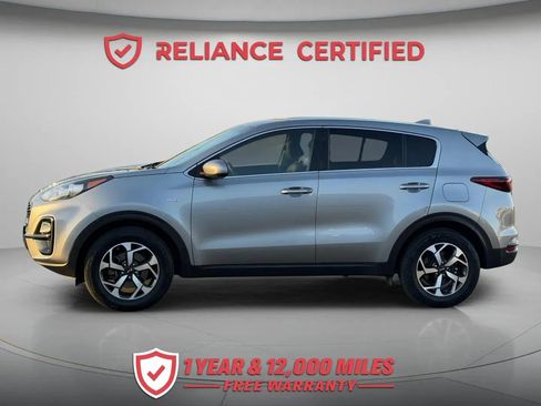Used 2021 Kia Sportage LX image 3