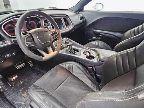 Used 2019 Dodge Challenger SRT Hellcat Redeye image 2