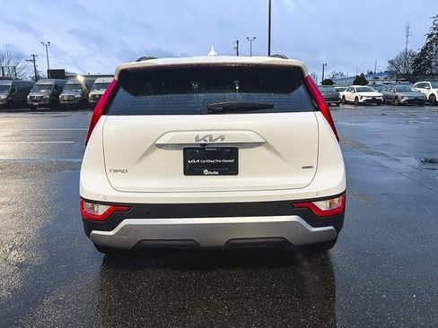 Used 2024 Kia Niro EX image 7