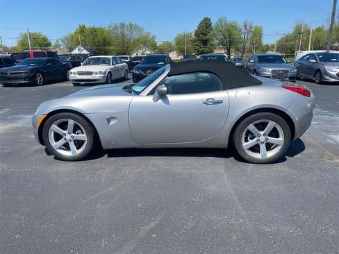 Used 2008 Pontiac Solstice Convertible w/ Preferred Package RWD image 8