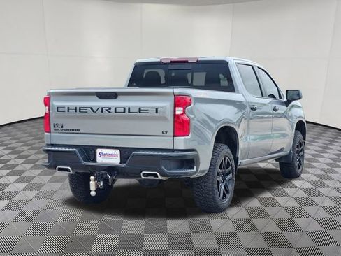 Used 2024 Chevrolet Silverado 1500 LT Trail Boss w/ Convenience Package II AWD/4WD image 4
