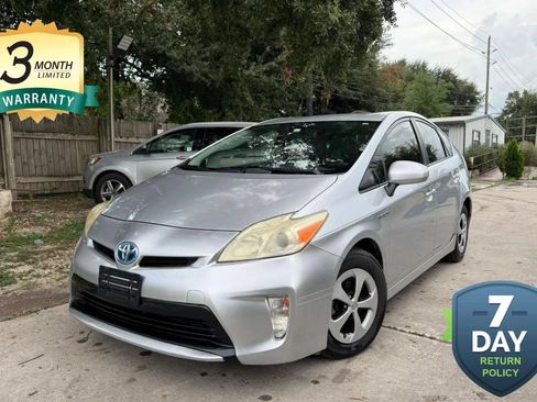 Used 2013 Toyota Prius Two FWD image 1