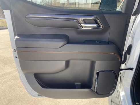 Used 2024 GMC Sierra 1500 AT4 w/ Technology Package image 14