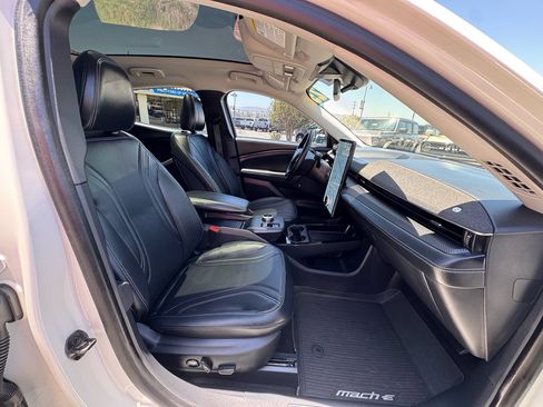 Used 2023 Ford Mustang Mach-E Premium RWD image 27