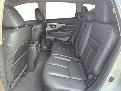 Used 2023 Nissan Murano SV FWD image 45