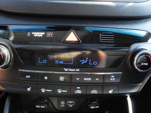 Used 2018 Hyundai Tucson Value AWD/4WD image 21