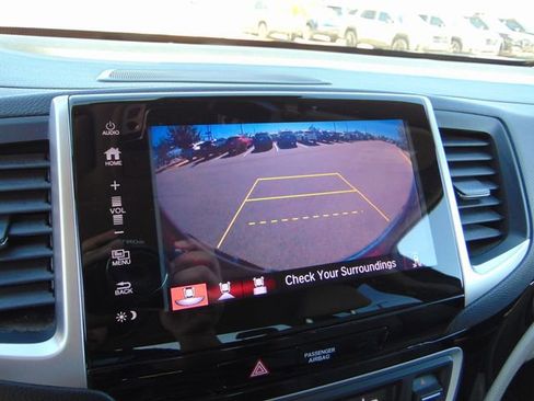 Used 2017 Honda Pilot EX image 13
