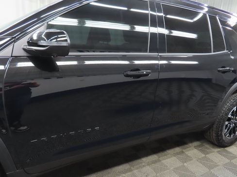 Used 2024 Chevrolet Traverse Z71 w/ LPO, Floor Liner Package AWD/4WD image 53