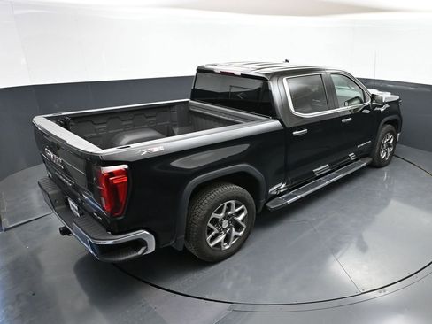 Used 2022 GMC Sierra 1500 SLT w/ SLT Premium Package AWD/4WD image 40