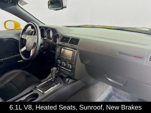 Used 2010 Dodge Challenger SRT8 w/ Special Edition Group image 29