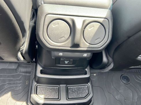 Used 2024 Jeep Wrangler High Altitude AWD/4WD image 29