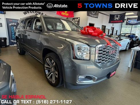 Used 2018 GMC Yukon XL Denali AWD/4WD image 1