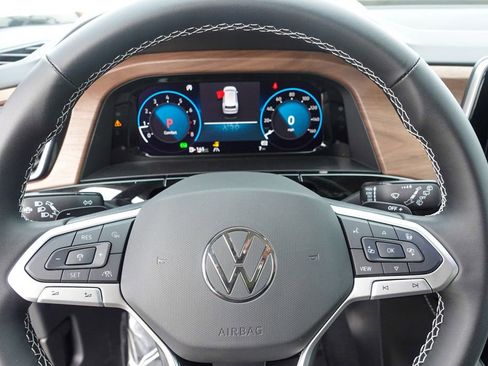 New 2026 Volkswagen Atlas SE FWD image 16