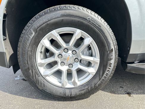 Certified 2025 Chevrolet Tahoe LT AWD/4WD image 24