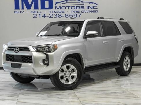 Used 2021 Toyota 4Runner SR5 Premium AWD/4WD image 3