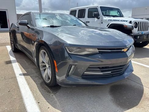 Used 2017 Chevrolet Camaro LT RWD image 1