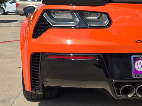 Used 2019 Chevrolet Corvette Z06 w/ Battery Protection Package RWD image 11