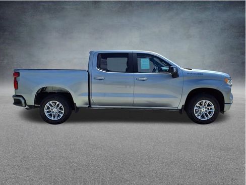 Used 2023 Chevrolet Silverado 1500 RST w/ Convenience Package II RWD image 9