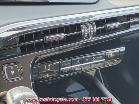 Certified 2025 Toyota Mirai XLE RWD image 22