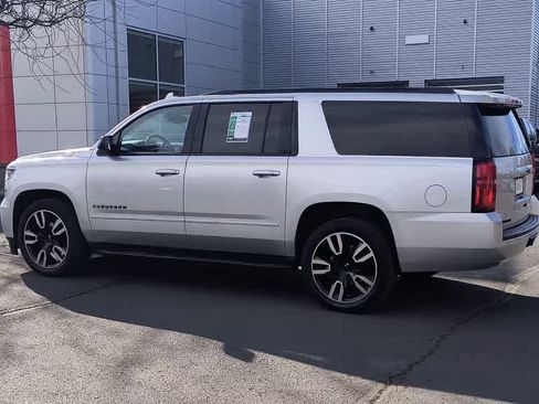 Used 2019 Chevrolet Suburban Premier image 6