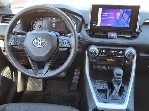 Used 2024 Toyota RAV4 XLE w/ Convenience Package FWD image 10