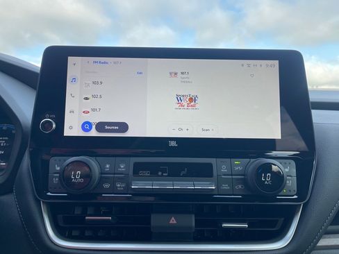 Used 2024 Toyota Grand Highlander Limited image 5